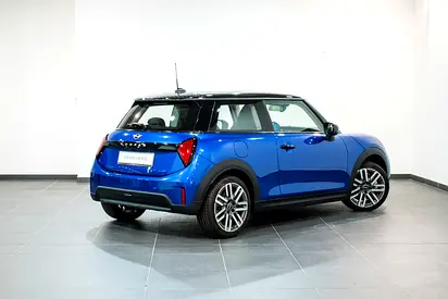 صورة 4 لـ 2025 MINI COOPER