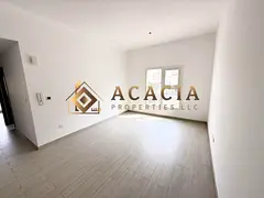 2 Bedroom I Balcony I Closed Kitchen I Vacant