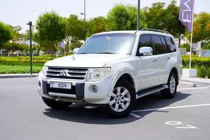 2011 4x4 Mitsubishi Pajero Al Habtoor Release Full Option
