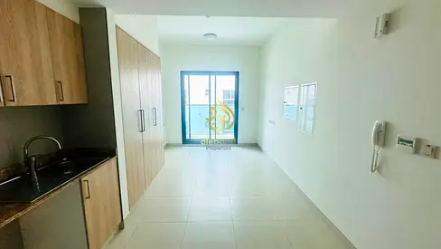 Spacious luxury Studio apartment + Swimming Facilities with one month free