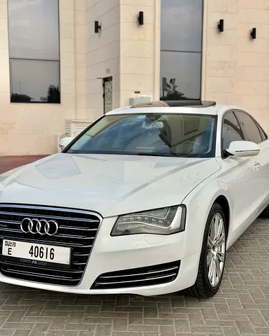 2011 AUDI A8 — миниатюра 7