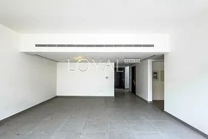 End Unit | Area Expert | Spacious Layout