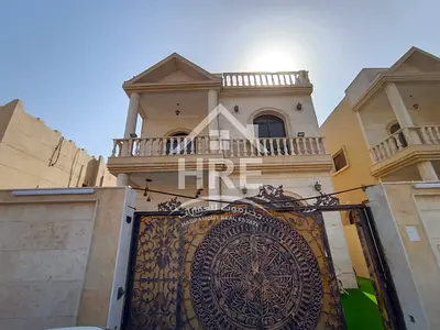 فيلا واسعة بتصميم عملي ومساحات عائلية مريحة