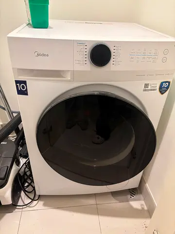 Midea Front Load Washing Machine - Good Working Condition
