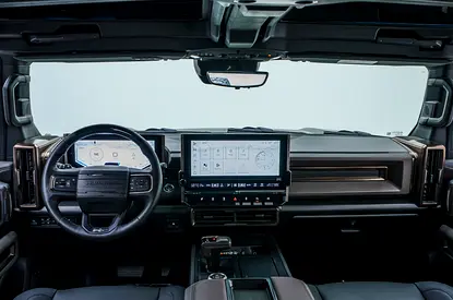 صورة 12 لـ 2024 GMC HUMMER
