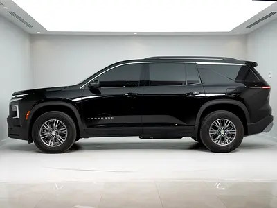 Chevrolet Traverse LT 2024 | GCC Specs | LOW MILEAGE-1