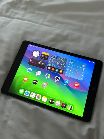 Apple iPad 9th gen excellent condition