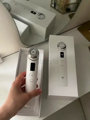Medicube AGE-R Booster-H – Facial Skin Care Device (Like New)