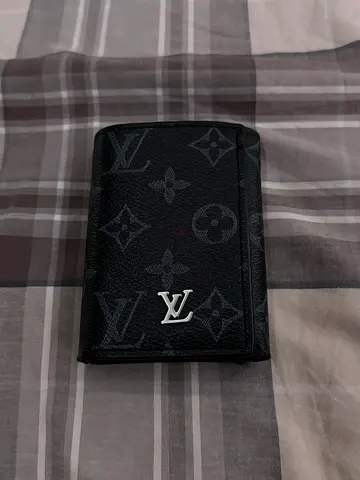 Louis Vuitton big black monogram wallet - compact tri-fold