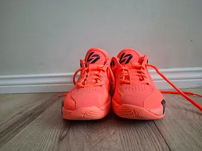 Orange/Coral mens basketball sneakers, normal use