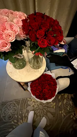 Vintage Decorative Rose Bouquets Collection (Antiquities)