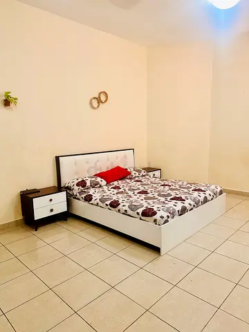 Beautiful fully furnished masterbedroom attached washroom and sea view