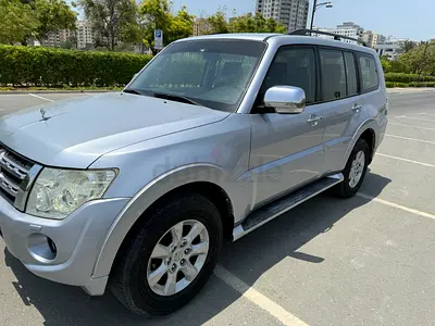 Mitsubishi Pajero GLS 2013 | GCC Specs option one top of the range in excellent con Well Maintained