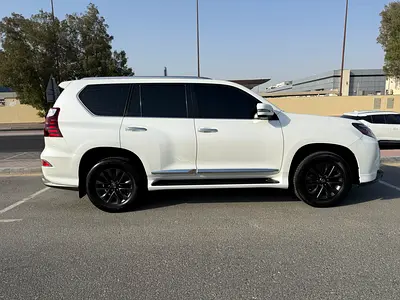 صورة مصغرة 3 لـ 2020 Lexus GX-SERIES