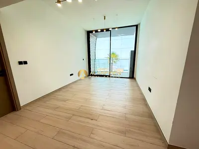 3BR+Laundry | Chiller Free | Unfurnished | Pool View