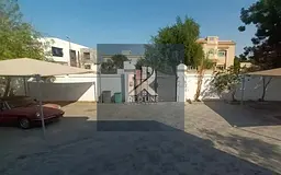 Villa in Al Qairawan, Sharjah, 8 bedrooms, only for GCC nationals