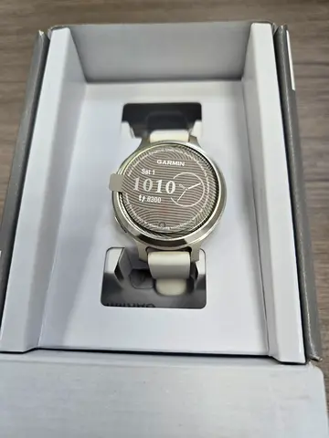 Garmin Lily 2 Active GPS Smartwatch ladies stainless steel watch in original box — good condition