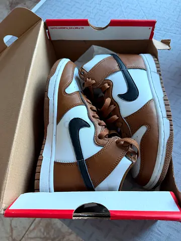 Nike Dunk High (Brown/White/Black-Almost Brand New with Box!