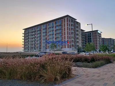 Low floor | Fully-furnished | Spacious Lay-out
