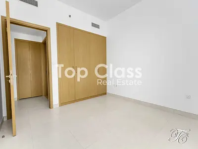 Premium 1BR | Creekside 18 | Vacant
