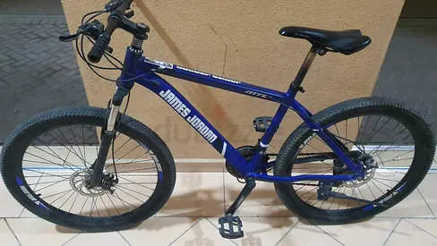 Used James Jordan alluminium Mountain Bike - 26, Front Suspension, Disc Brakes