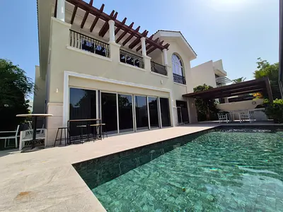 Luxury | Modern | Spacious Villa| Private Pool