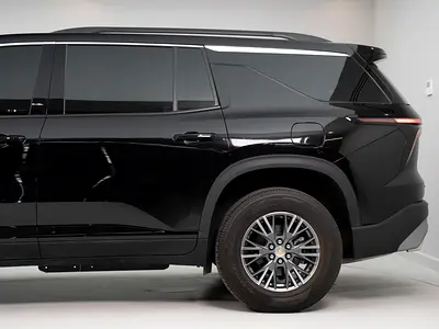 Chevrolet Traverse LT 2024 | GCC Specs | LOW MILEAGE-3