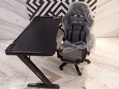 Gaming desk and ergonomic gaming chair set — like new, never used