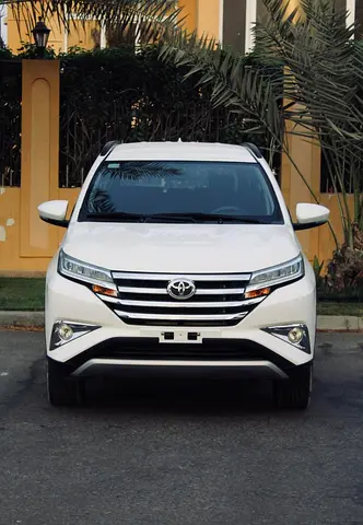 Toyota Rush EX 2023 GCC Specs | 7-Seater Family SUV