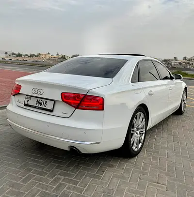 2011 AUDI A8 — миниатюра 4