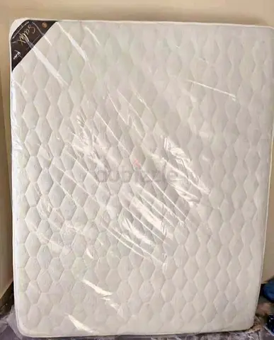 Queen size mattress 150×190cm. Same Day Delivery Available