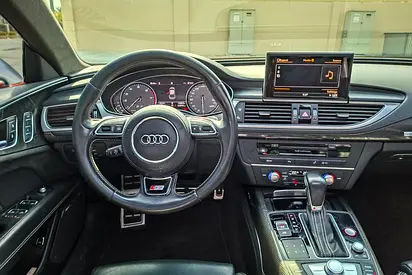 صورة 9 لـ 2016 AUDI S7