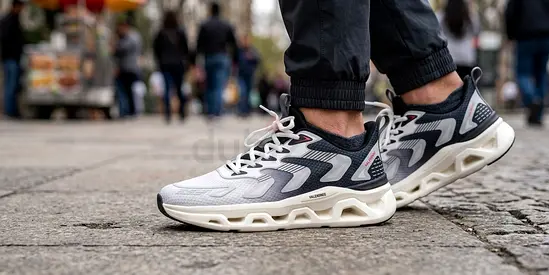 Mens Mesh Running / Athletic Shoes (White and Black Gradient)
