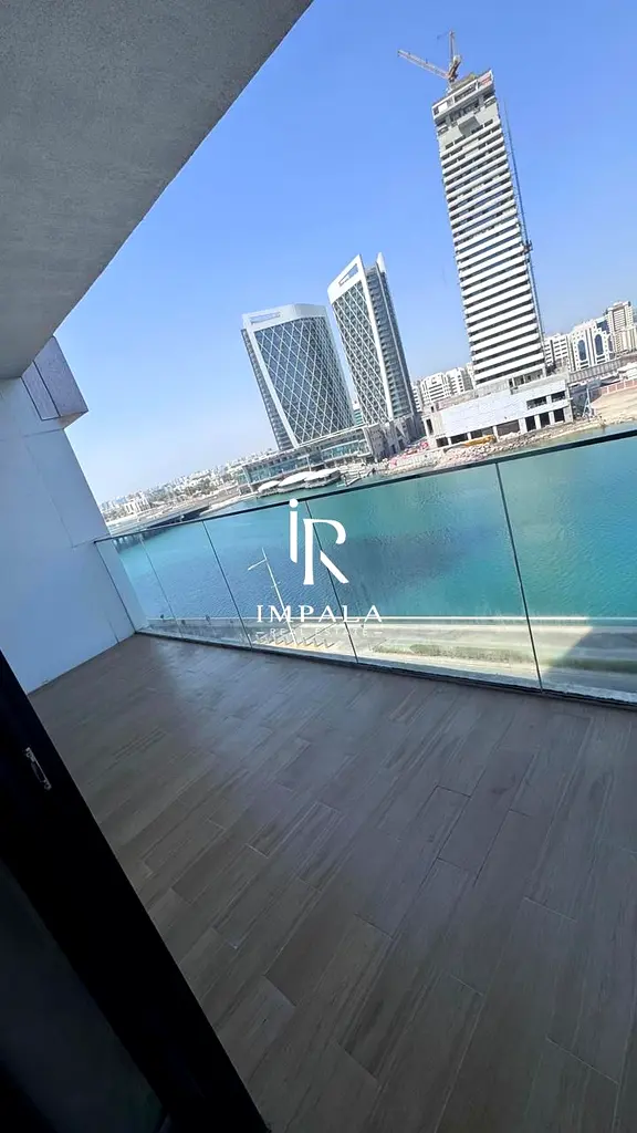 Elegant 1BR | Bigger Layout | Fully Furnished | Island Views