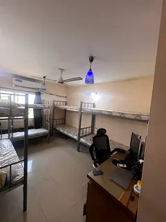 EXECUTIVE FEMALE BED SPACE   near salah al din metro station