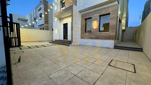 Modern villa, custom finishing, super deluxe