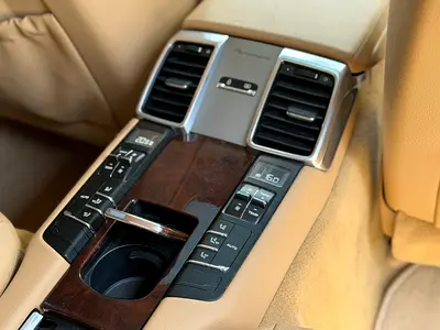 2013 Porsche PANAMERA — миниатюра 17