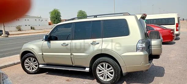 Mitsubishi Pajero 2013 GLS Top Line  3.8 | Family car