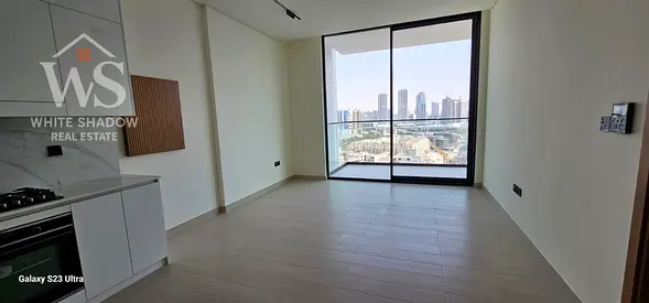 Spacious 1BHK | High Floor | Well-Maintained