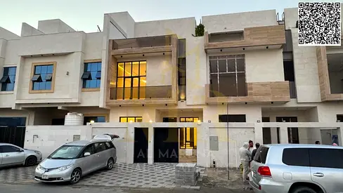 Two-story villa with a roof terrace, located close to amenities, price includes registration and ownership fees.