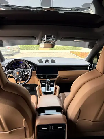 2020 Porsche CAYENNE thumbnail 10