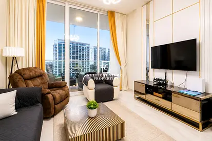 FULLY FURNISHED | LUXURIOUS LIVING+STUDY ROOM