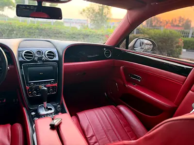 2014 Bentley FLYING SPUR — миниатюра 14