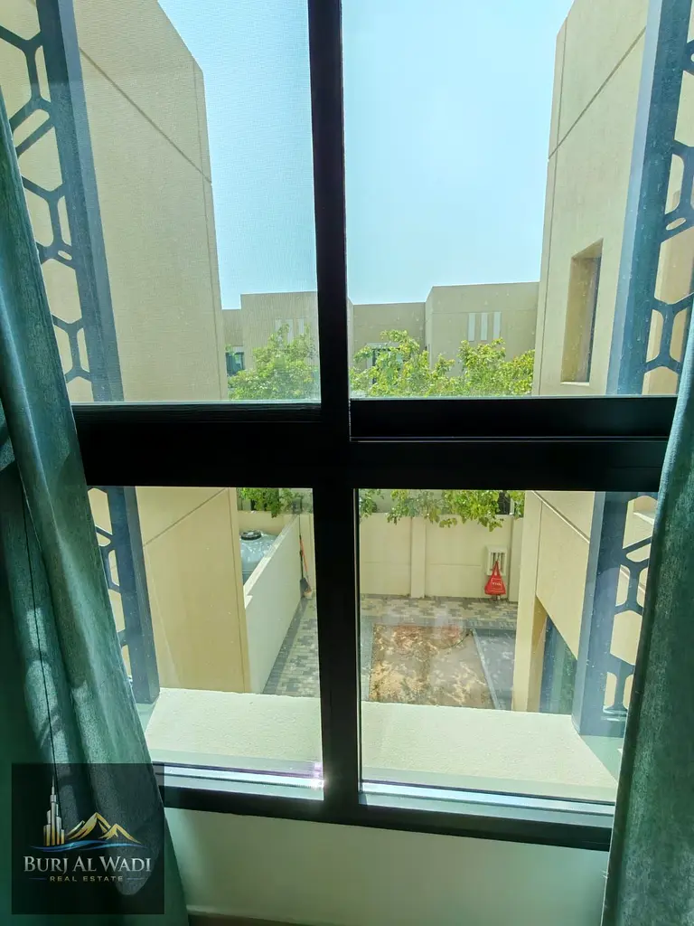 فيلا للبيع في المستدامة/ الشارقة