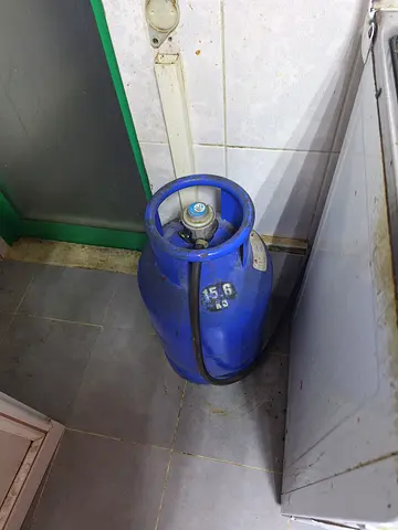 Gas cylinder