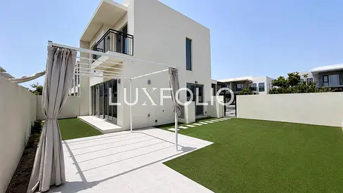 Corner Plot | Vacant | Unfurnished