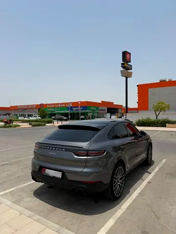 2020 Porsche CAYENNE thumbnail 2