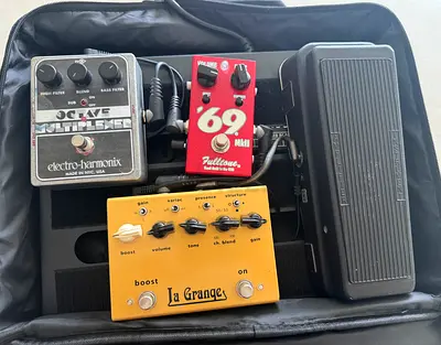 Guitar Effects Pedalboard with Fulltone 69, La Grange Boost, EHX Octave Multiplexer Dunlop Wah