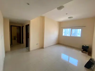 Two bedrooms, a living room, and two bathrooms; central air conditioning included. Payment options: