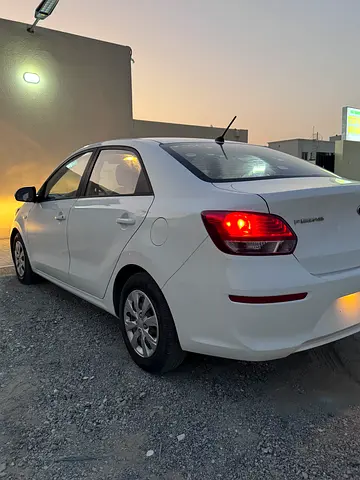 2020 KIA PEGAS thumbnail 9